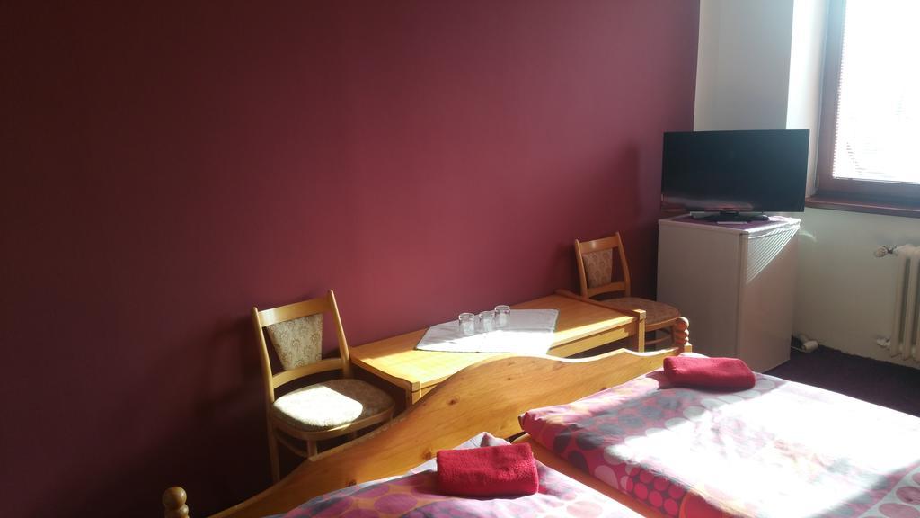 hotel KORUNA Rožnov pod Radhoštěm Zimmer foto