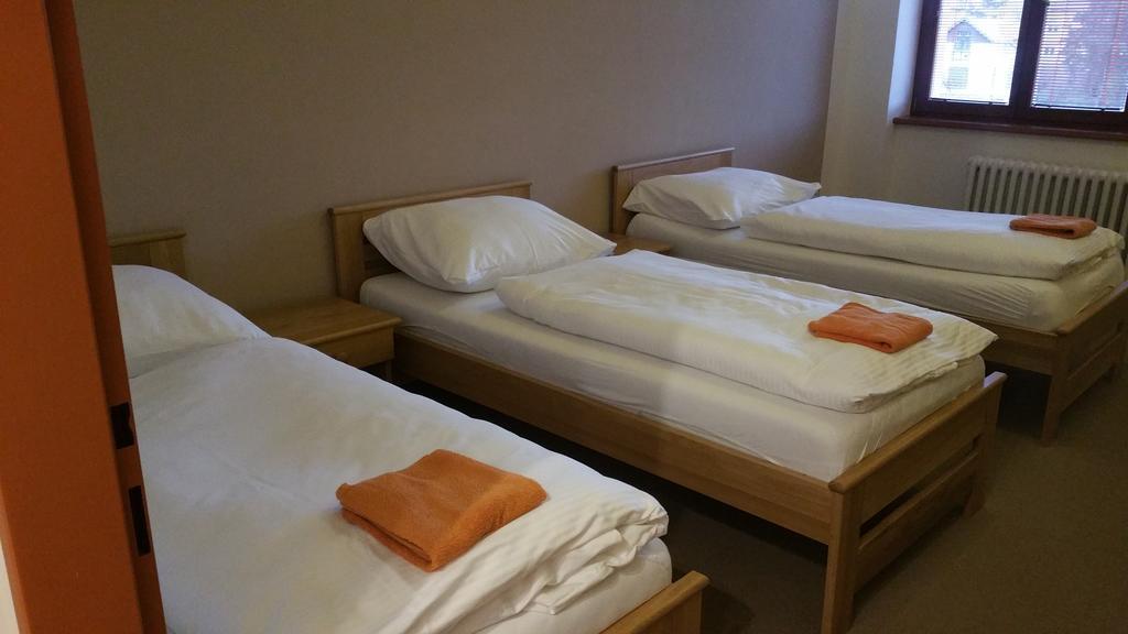 hotel KORUNA Rožnov pod Radhoštěm Zimmer foto
