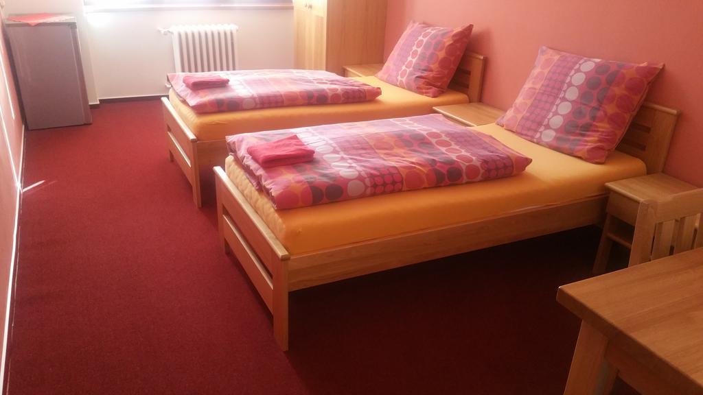 hotel KORUNA Rožnov pod Radhoštěm Zimmer foto